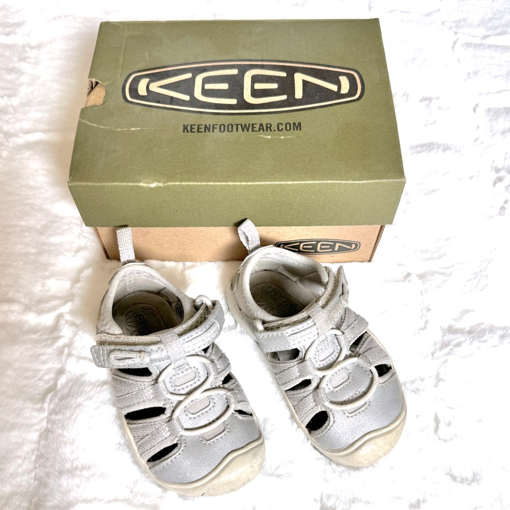 Keen Moxie Sandal